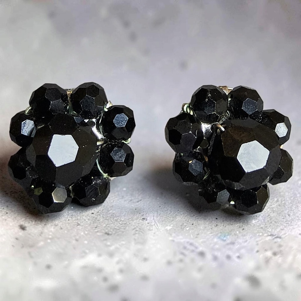 Vintage 1950s-1960s Black Glass Bead Cluster Clip On Earrings PAT 2733491